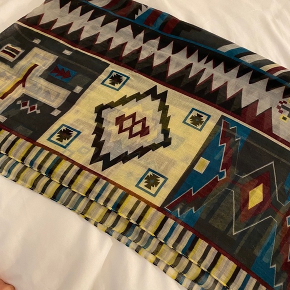 Kookai Lightweight Geometric Scarf - Picture 5 of 6